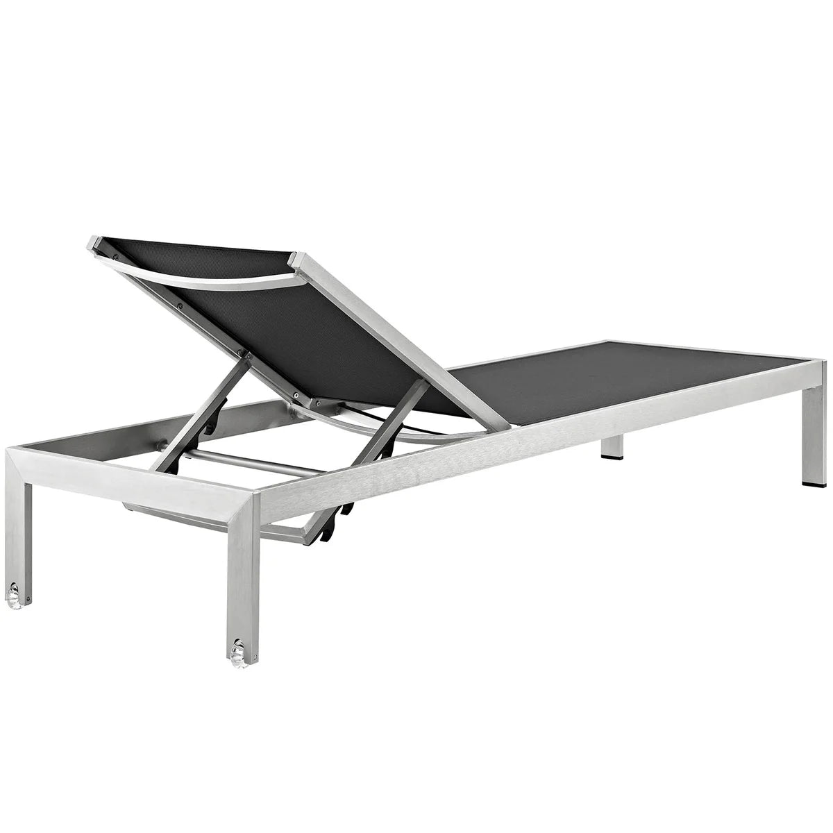 Shore aluminum chaise lounge set of 6 – silver black colorway poolside view
