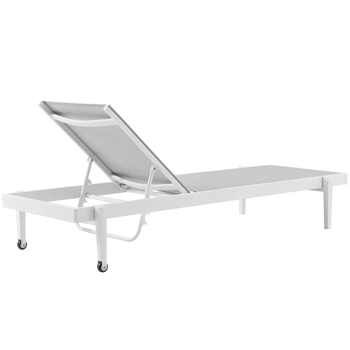 Charleston chaise lounge set of 4 – powder-coated aluminum frame and dual rolling caster wheels detail