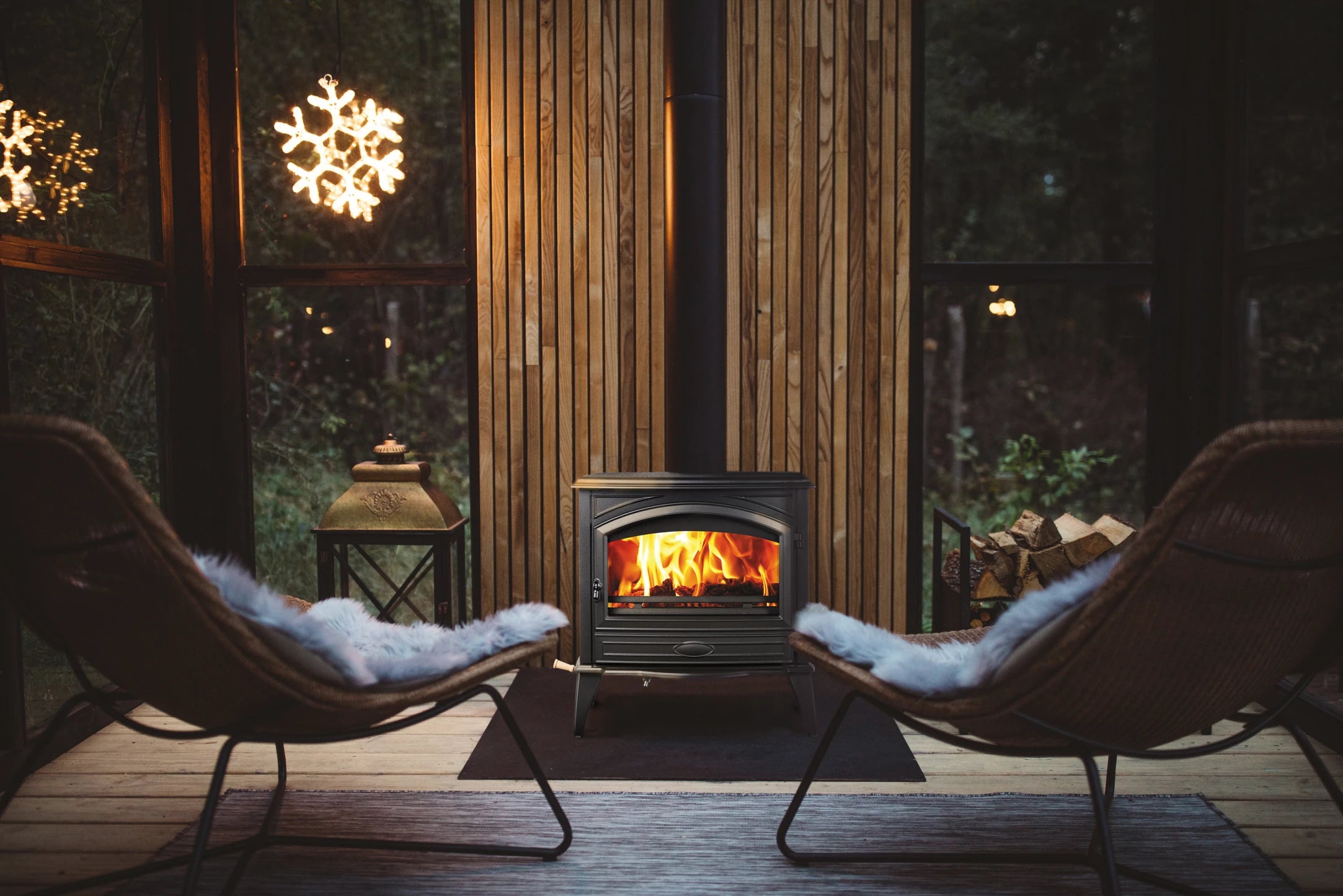 Sierra Flame Lynwood W76 Wood Burning Stove — Cast Iron, Black